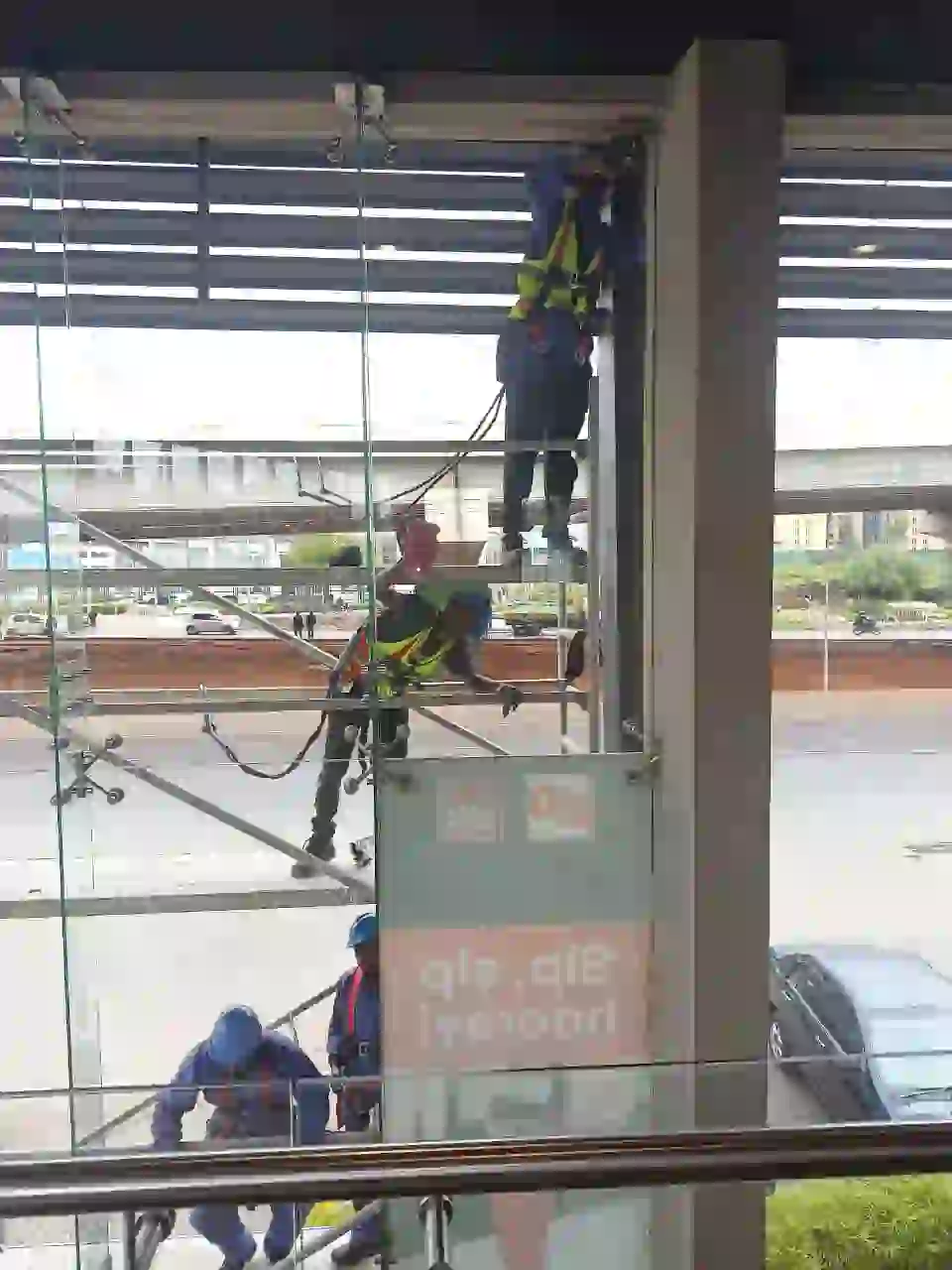 High rise window cleaning Highpoint cleaning services